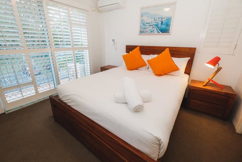 Sanctuary Lake Apartments - Goulburn Accommodation 3