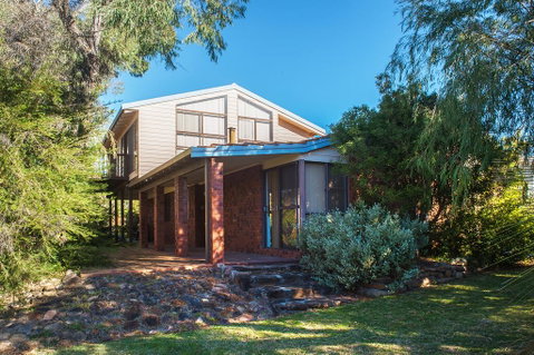 Sandbar - Goulburn Accommodation 0