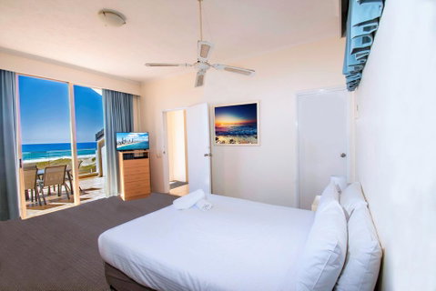 Sandcastles On Currumbin Beach - Goulburn Accommodation 2