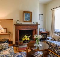 Sargeants  Armoury Cottages 1823 - Goulburn Accommodation