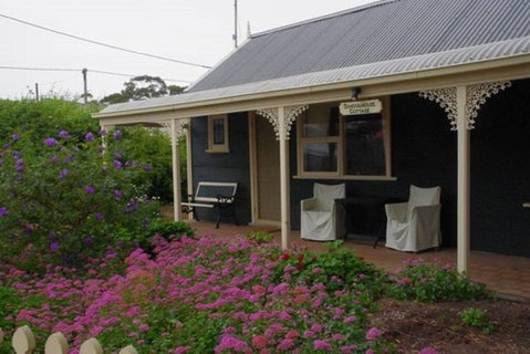 Schoolhouse Cottage American River - Goulburn Accommodation 2