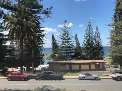 Seabreeze Beach Hotel - Goulburn Accommodation 1