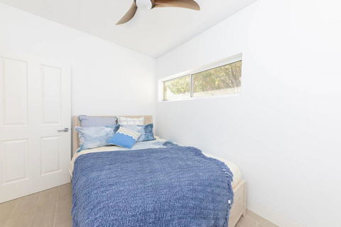 Seal Rocks Beach House ....Sugarloaf - Goulburn Accommodation 3