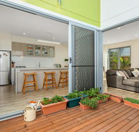 SEASIDE BY THE BEACH - Goulburn Accommodation
