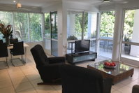 Secluded tropical apartment
