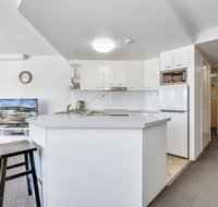 Second Floor 2 Bedroom Mooloolaba Escape - Caribbean Resort - Goulburn Accommodation