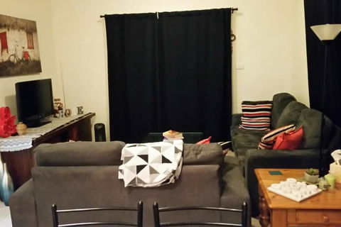 Self-contained Private 2 Bedroom Apartment - Goulburn Accommodation 2