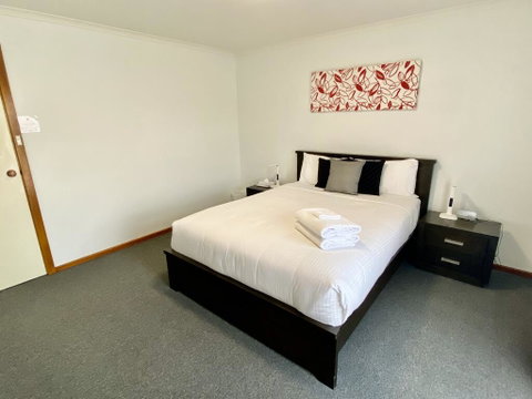 Sevens Avenue Guest House - Goulburn Accommodation 1