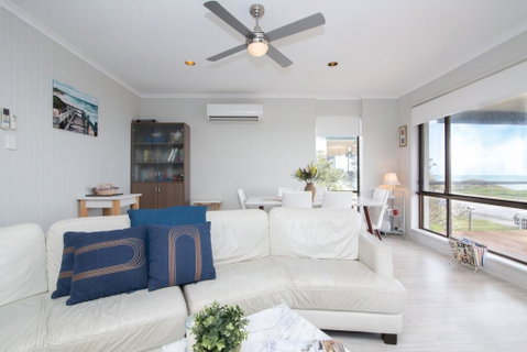 Shanti By The Sea - Goulburn Accommodation 3
