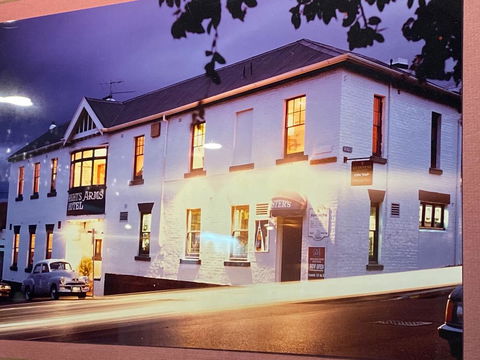 Shipwrights Arms - Goulburn Accommodation 0