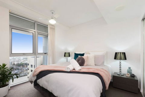 SK1 - Spotless 2BR SkyHome Long Stays Welcome - Goulburn Accommodation 2