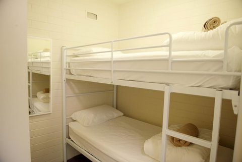 Snow Ski Apartments 27 - Goulburn Accommodation 2