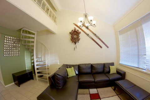 Snow Ski Apartments 32 - Goulburn Accommodation 2