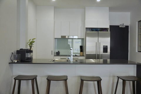 Spacious 2 Bed 2 Bath Unit - LUMA APARTMENTS - Goulburn Accommodation 3
