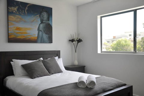 Spacious 2 Bed 2 Bath Unit - LUMA APARTMENTS - Goulburn Accommodation 0