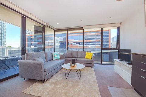 Spacious Docklands 2 Bedroom 2 Bathroom Apartment - Goulburn Accommodation 1