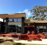 Spring Beach Garden Retreat - Goulburn Accommodation
