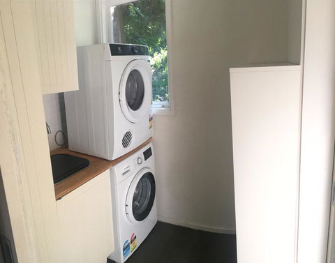 Steep Creek Retreat - Goulburn Accommodation 2