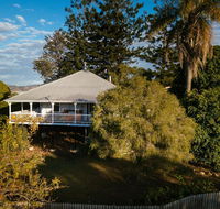 Stunning Queenslander - Goulburn Accommodation