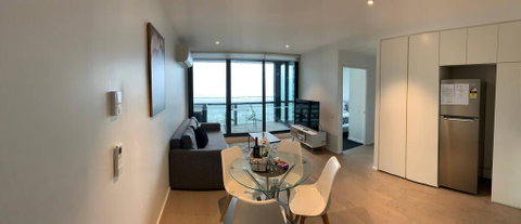 Stunning River View: Free Parking/tram/wifi - Goulburn Accommodation 2
