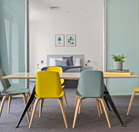 Stunning Central Huge CBD Pad free WiFi Netflix - Goulburn Accommodation