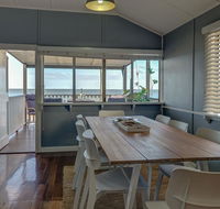 Sublime Beachfront Queenslander on the Esplanade - Goulburn Accommodation