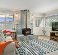 Sunflower Cottage - Goulburn Accommodation