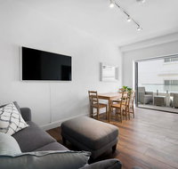 Sunlit 1 Bedroom Apartment right at Bondi Beach - Goulburn Accommodation
