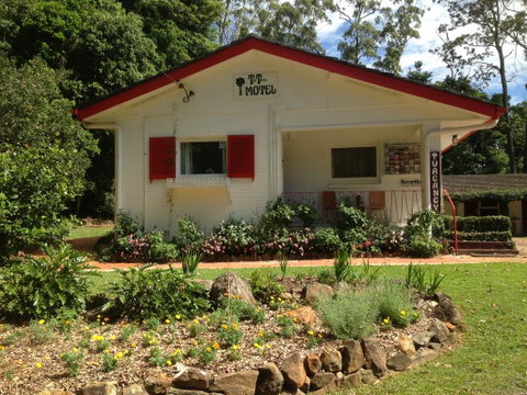 Tall Trees Motel Mountain Retreat - Goulburn Accommodation 3