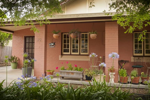 Taree Apartment - Goulburn Accommodation 1
