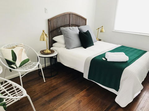 Tea Gardens Hotel - Goulburn Accommodation 1