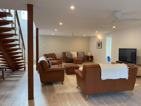 The Old Gallery - Goulburn Accommodation 3