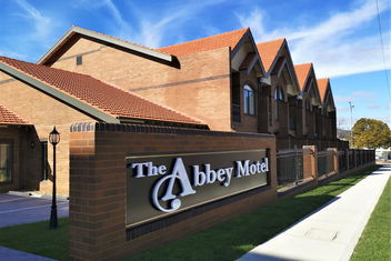 The Abbey Motel Goulburn with Goulburn Accommodation