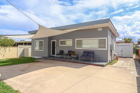 The Beach Shack - Goulburn Accommodation 0
