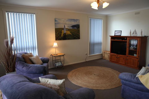 Sails On Port Sorell Boutique Apartments - Goulburn Accommodation 3