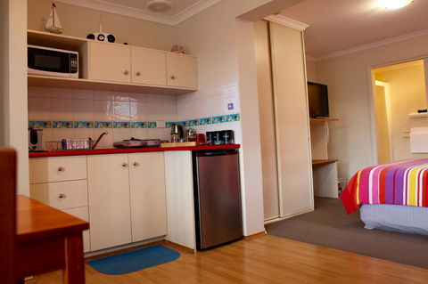 Sails On Port Sorell Boutique Apartments - Goulburn Accommodation 7