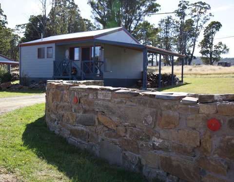 Highland Cabins And Cottages At Bronte Park - Goulburn Accommodation 10