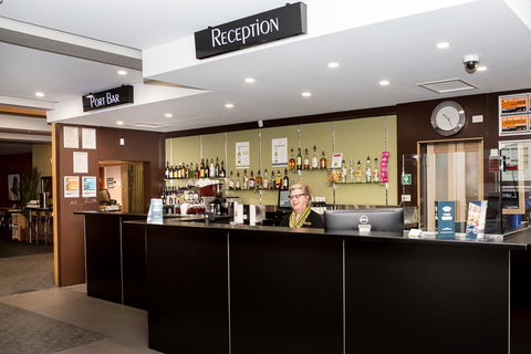 Edgewater Hotel - Goulburn Accommodation 2