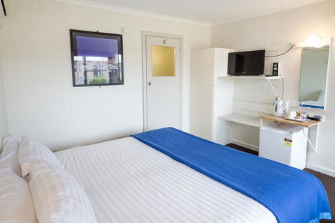 Edgewater Hotel - Goulburn Accommodation 6