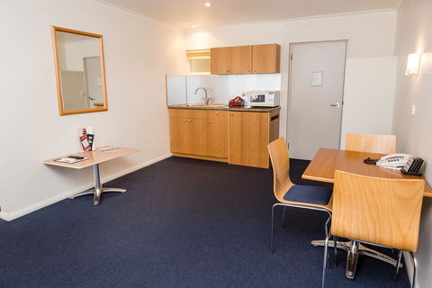Edgewater Hotel - Goulburn Accommodation 7