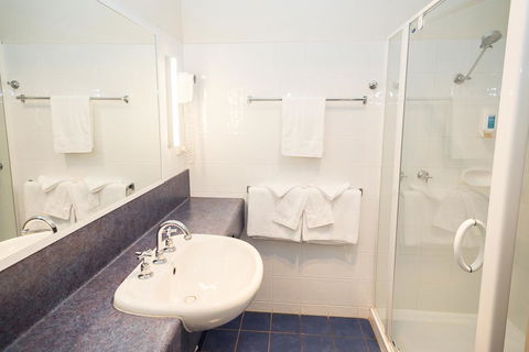 Edgewater Hotel - Goulburn Accommodation 9