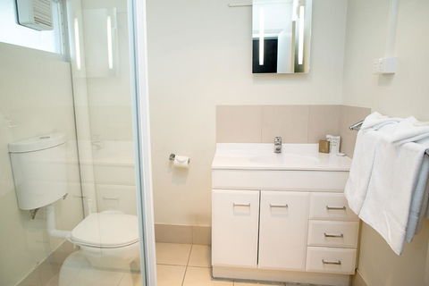 Edgewater Hotel - Goulburn Accommodation 12