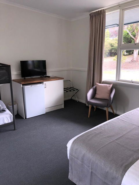 Orford Blue Waters Hotel - Goulburn Accommodation 26