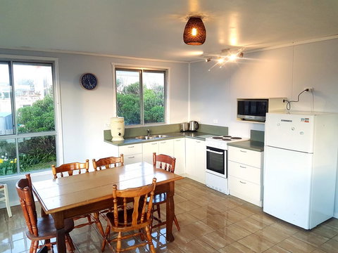 Ocean View Cottage - Goulburn Accommodation 12