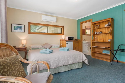 Green Views - Goulburn Accommodation 12