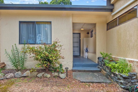 Green Views - Goulburn Accommodation 4