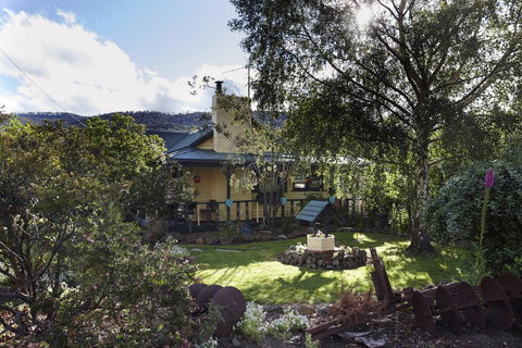 Blue Wren Riverside Cottage - Goulburn Accommodation 10