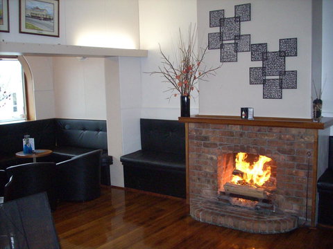 Bridge Hotel - Goulburn Accommodation 17