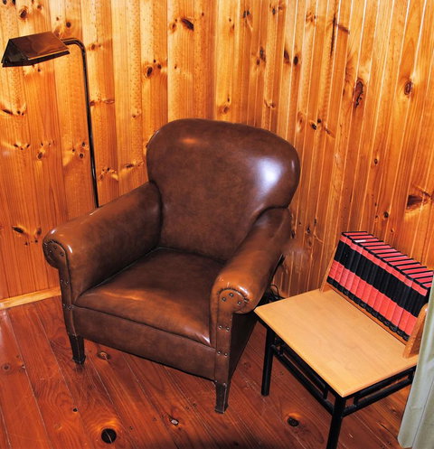 The Wombat Cottage - Goulburn Accommodation 7