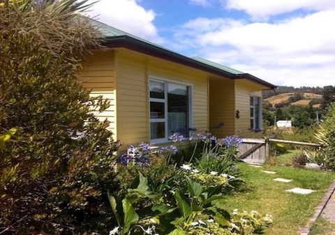 Eden Orchard & Farmstay - Goulburn Accommodation 1